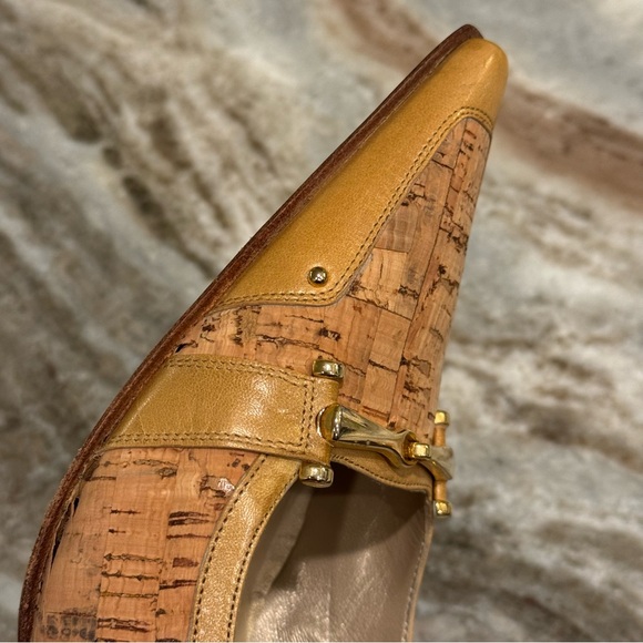 Stuart Weitzman NWOB Cork Pointed Toe Pumps - Gold Horsebit Detail - 10M - Picture 13 of 15